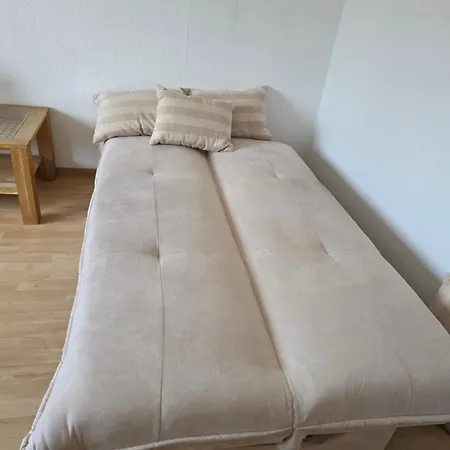Habitación en casa particular Eine Schoene In Einer Ruhigen Gegend Mit Gemeinsam Genutzte Bad Und Kuechengeraete